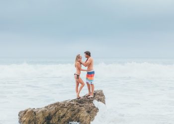 Love Like You’ve Never Been Hurt: Expert Relationship Advice for a Stronger Connection