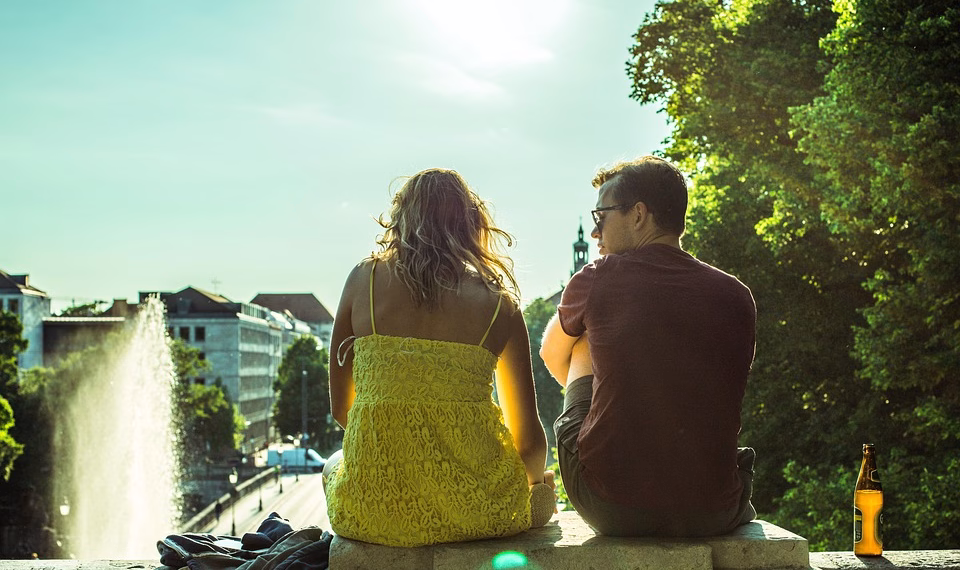 Mastering the First Date: Essential Tips for a Successful Start to Your Relationship