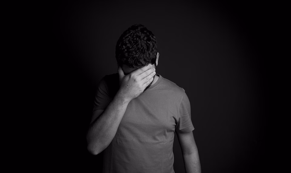 Heartbreak to Healing: How to Move on and Thrive After a Breakup